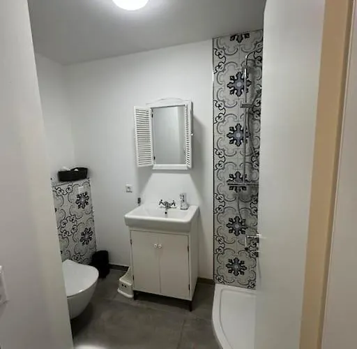 شقة Modernes In Üdersdorf